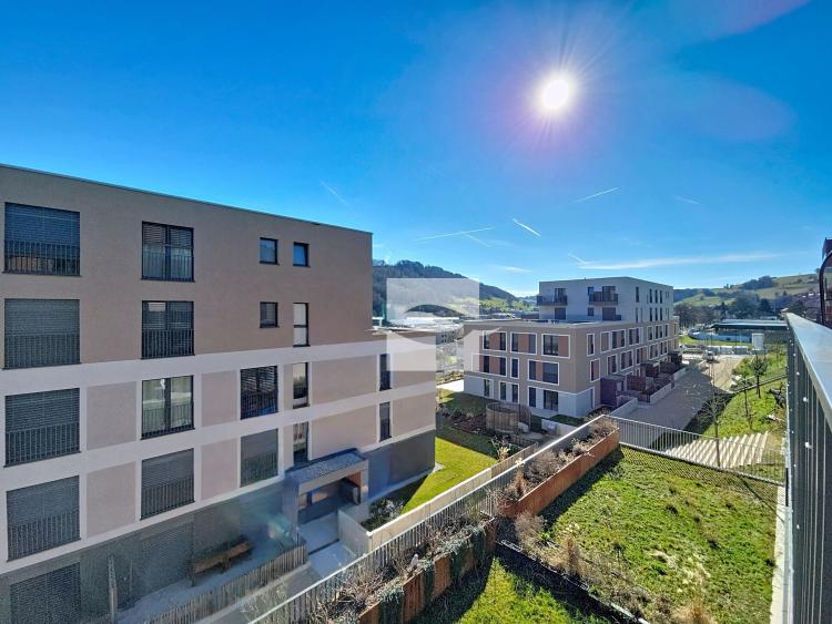 Bel appartement neuf avec deux balcons