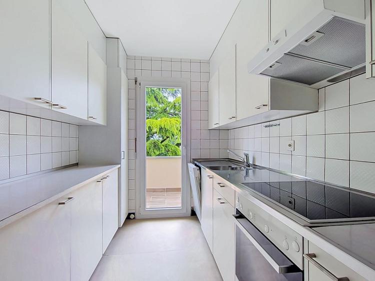 Bel appartement de 2 pièces rénové au 1er étage