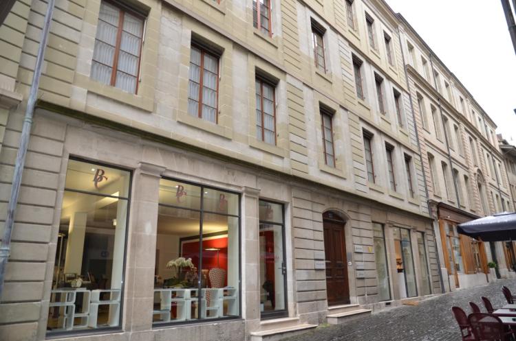 Situé aux 4? et 5? étages, ce bureau en duplex développe une surface totale d'environ 251 m², dont 191,5 m² au 4? étage et 59,5 m² au 5? étage.