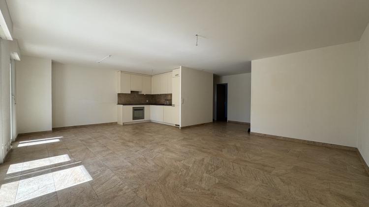 Grand appartement 3.5 pièces au 2ème étage